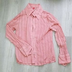 Pink button top